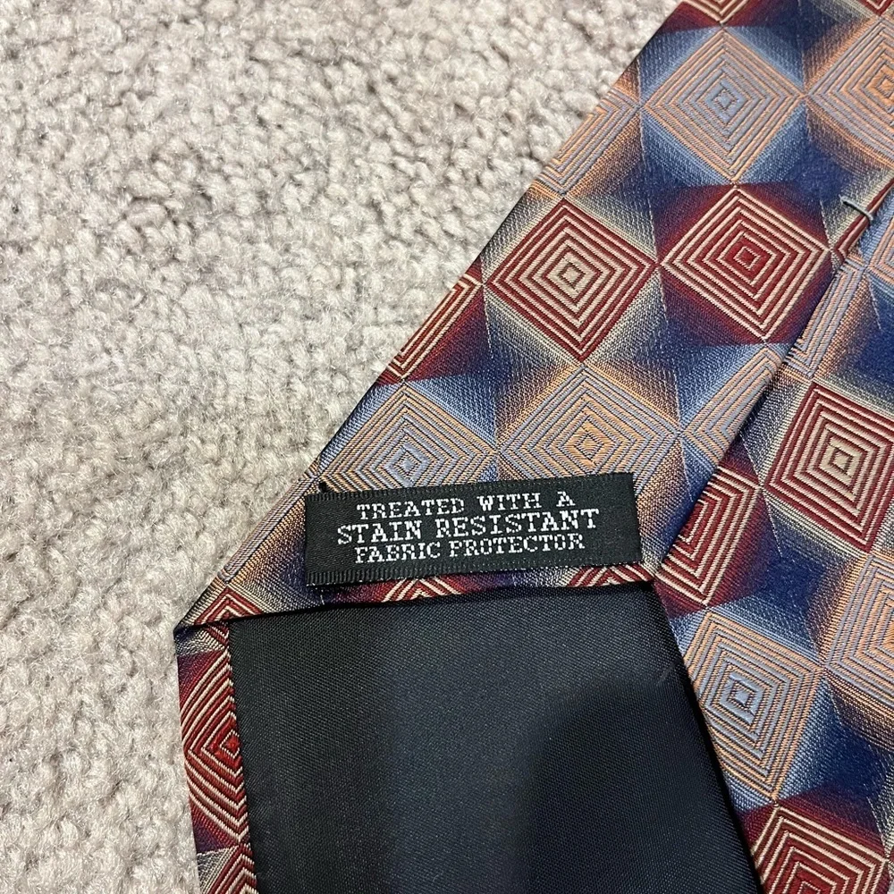 Crazy Horse 100% Silk Patterned Tie